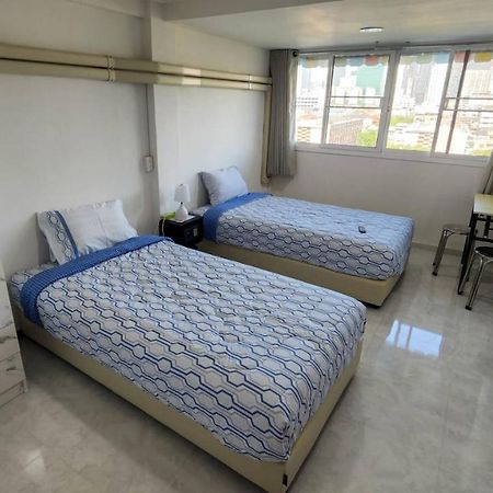 Apartment A4 Dindaeng Bangkok Exterior photo